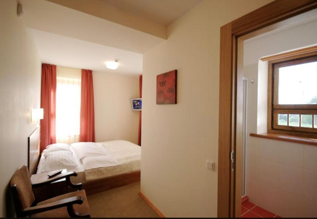 Hotel Viesnica Atputa Cēsis Exterior foto